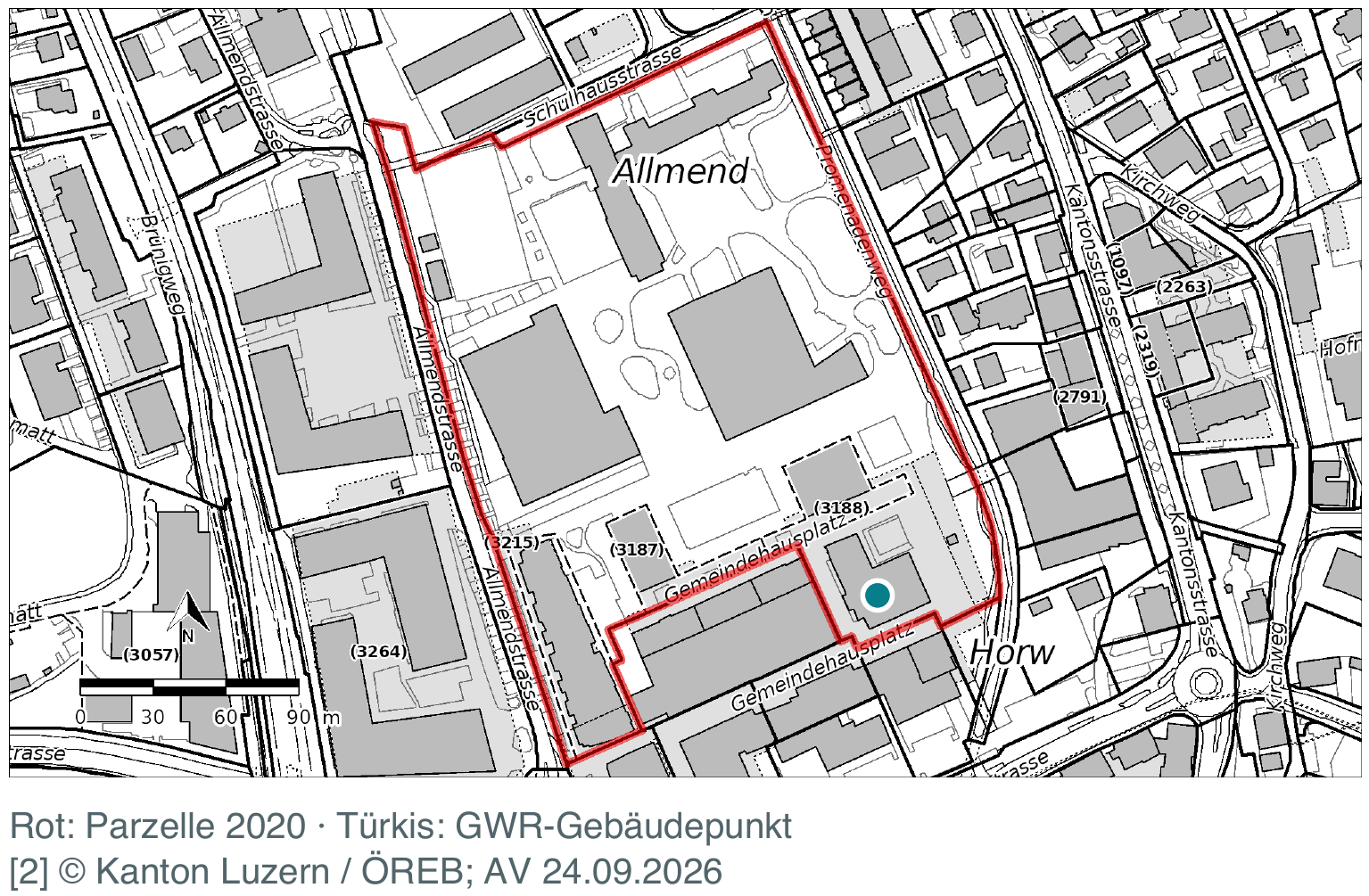 Situationsplan aus dem Steckbrief: Parzelle 2020 rot umrandet, GWR-Gebäudepunkt des Gemeindehauses türkis. Plan © Kanton Luzern, amtliche Vermessung / ÖREB-Kataster