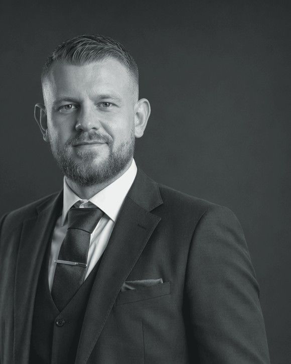 Porträt von Tim Gashi, Gründer und Geschäftsführer der TYTOS GmbH